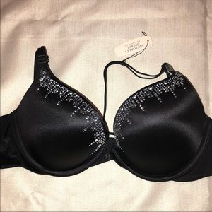 2 victoria Secret bras.